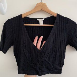 F21 Deep V-Neck Sexy Striped Black Crop Top